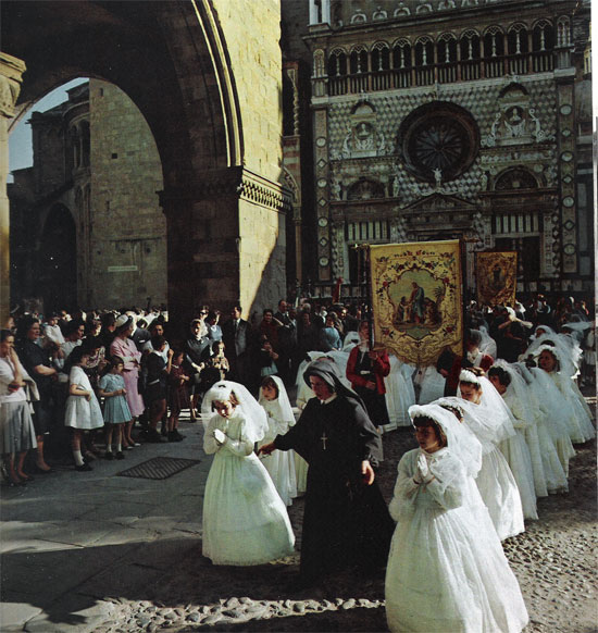33. Città Alta. Duomo processione Corpus Domini